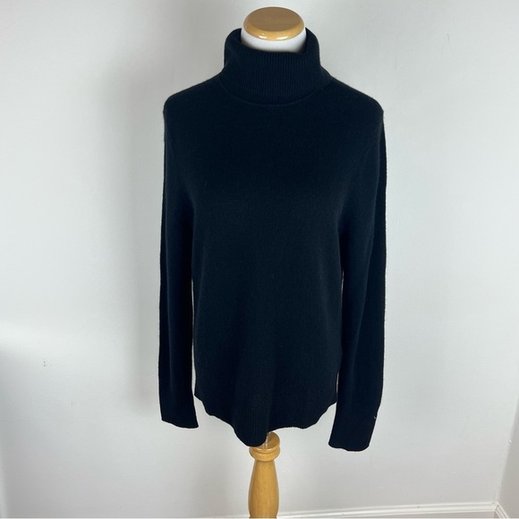 Banana Republic 100% Cashmere Black Turtleneck Sweater Size L - Picture 1 of 4
